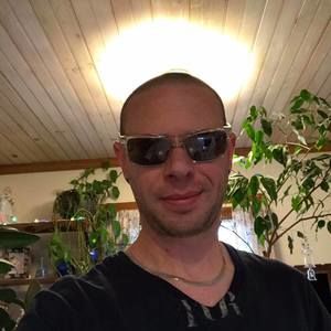 Meet your Posher, Jason